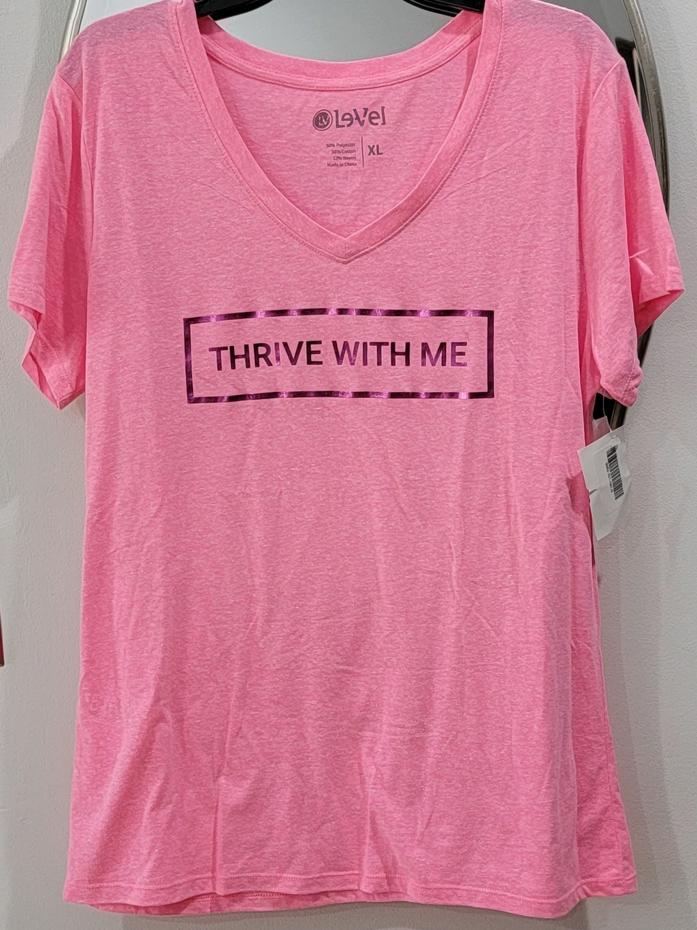 Women’s Pink 'Thrive With Me' V‑Neck Tee